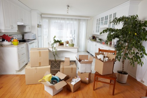 Removal truck hire for homes and businesses near Roehampton